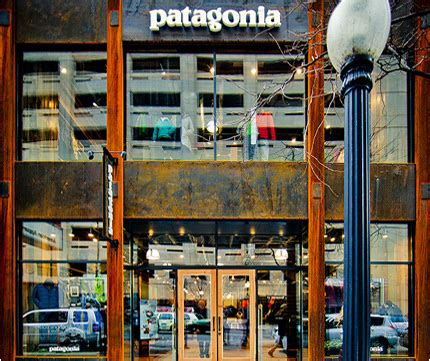 patagonia outlet store chicago|patagonia magnificent mile.